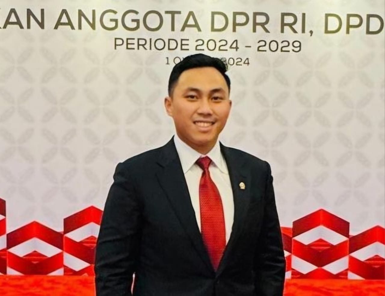stevano-siap-perjuangkan-kesetaraan-keadilan-hukum-bagi-warga-ntt-0EnpVXDneU